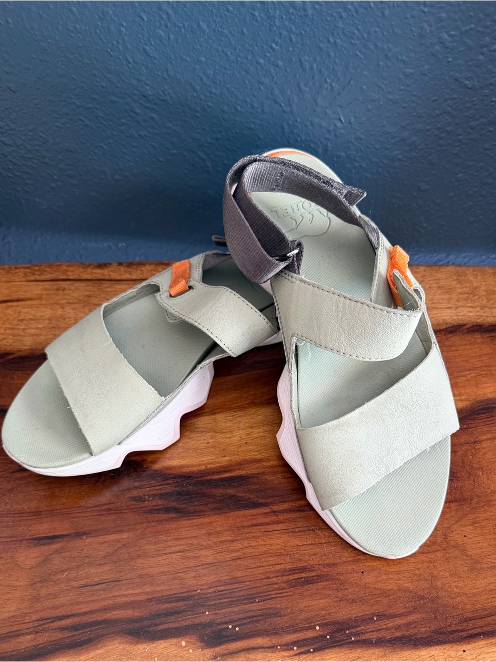 Sorel Women's Kinetic Impact II Leather Safari Koi Sandals 7.5